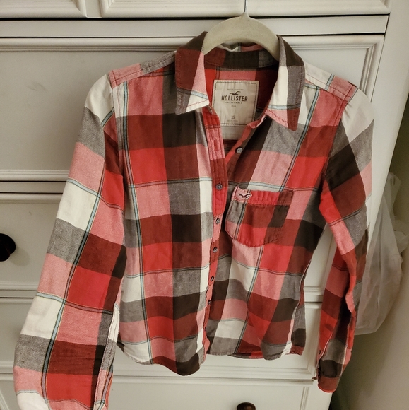 Hollister Button Up Shirt - Picture 5 of 7